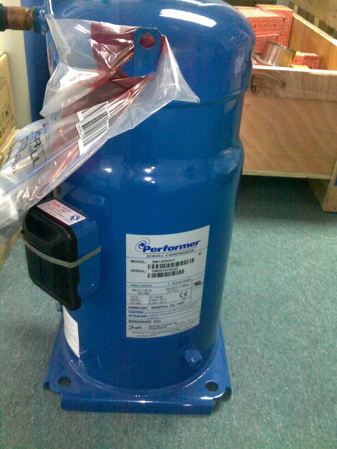 SH184A4ALB Piston Type Compressor Scroll Refrigeration Compressors 380 - 460v CE, ROHS BLUE 6HP