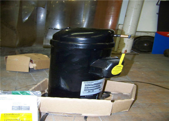 Buy Original Stationery AC Scroll Compressors HRM038U4LP6 R22 Refrigeration online manufacture